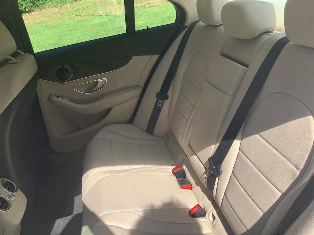 2017 Mercedes Benz C 300 photo 18