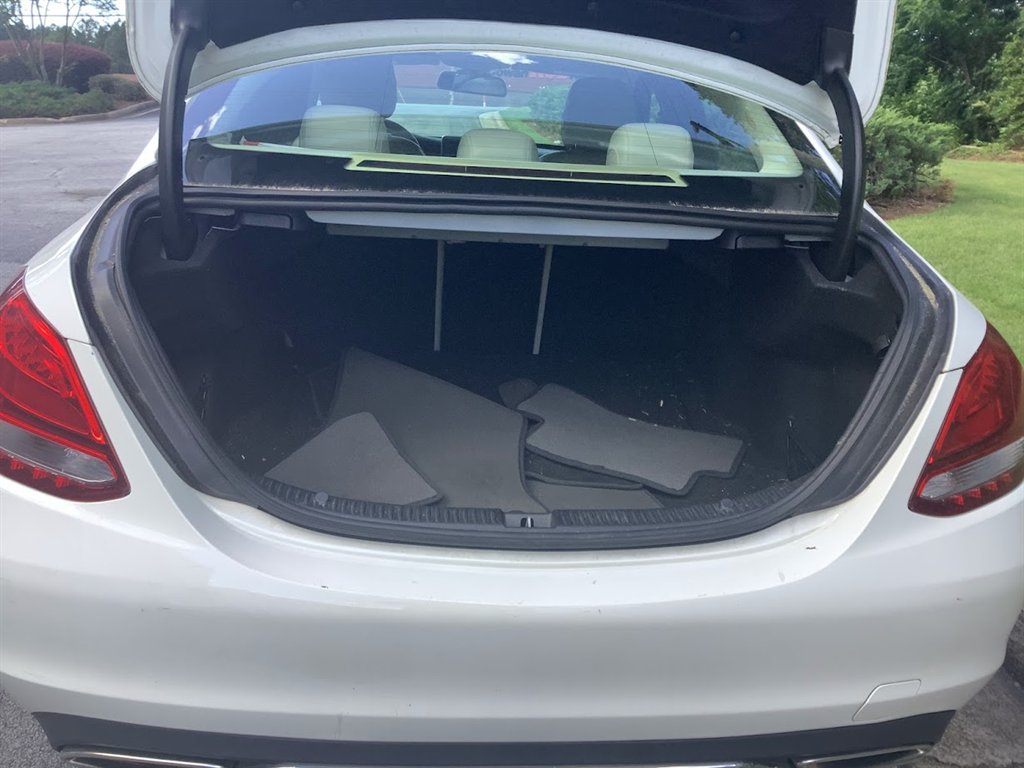 2017 Mercedes Benz C 300 photo 27