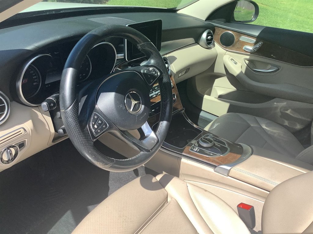 2017 Mercedes Benz C 300 photo 15