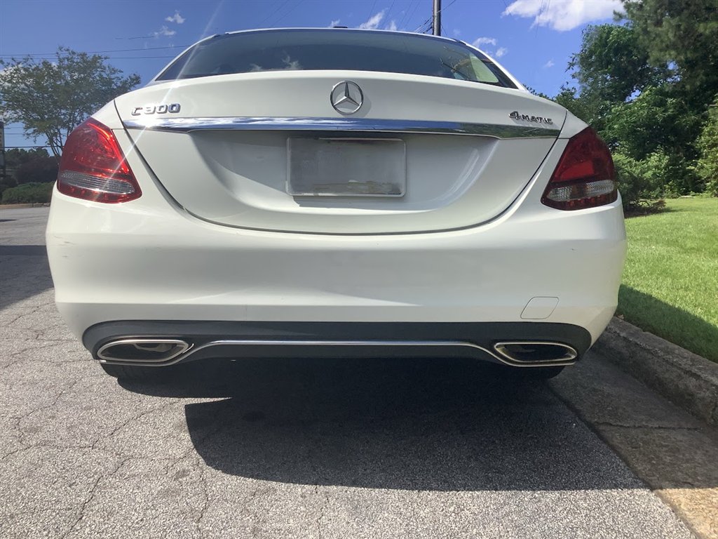 2017 Mercedes Benz C 300 photo 9