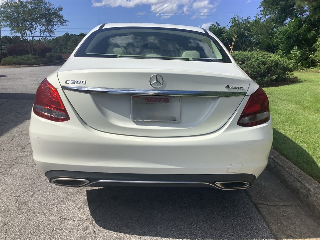 2017 Mercedes Benz C 300 photo 8