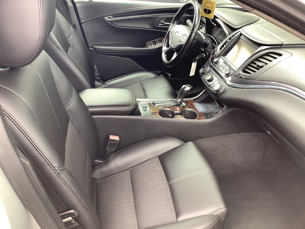 2015 Chevrolet Impala 2LT - Photo 16
