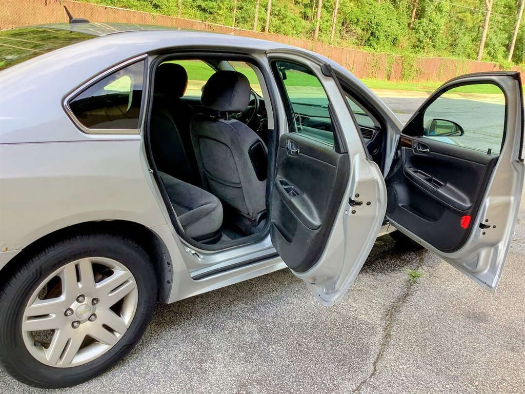 2013 Chevrolet Impala LT - Photo 17