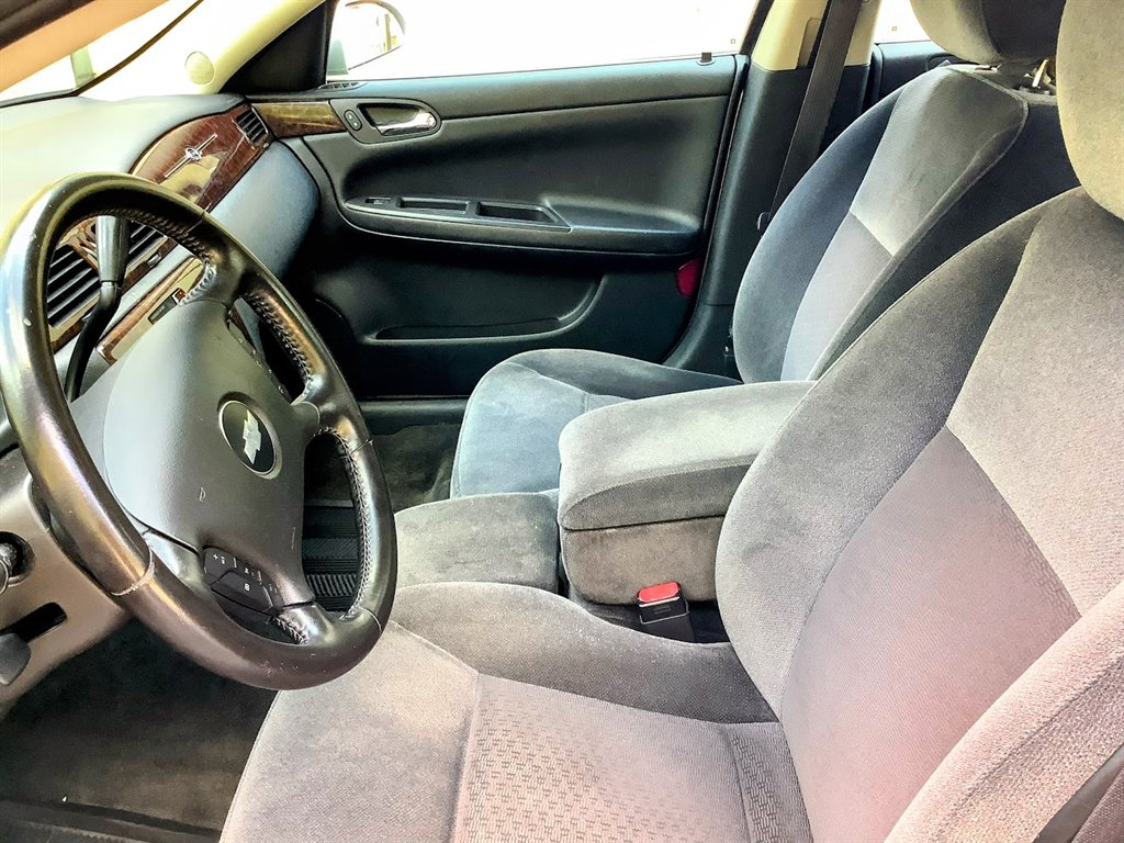 2013 Chevrolet Impala LT - Photo 10